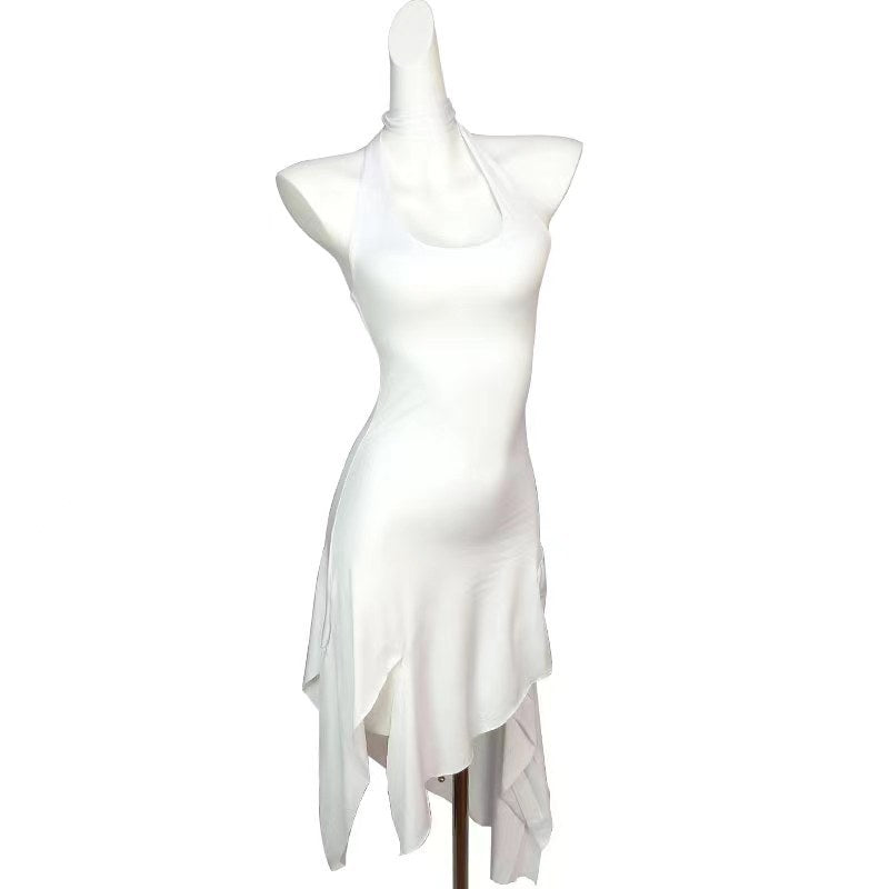 dress Vintage-inspired design with a modern