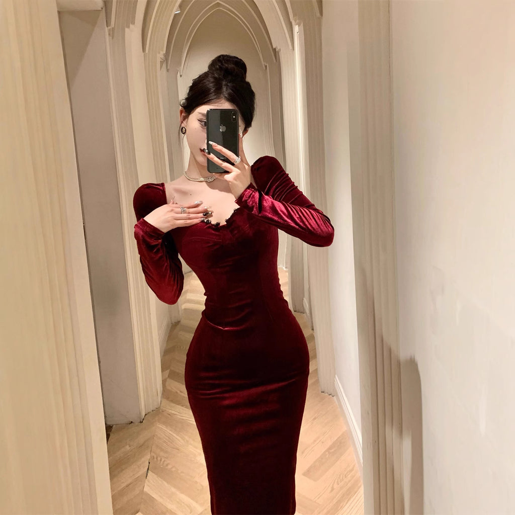 Square-neck long-sleeved dress